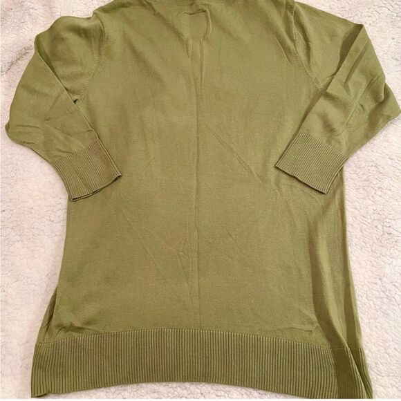 Vintage Y2K Lightweight Avocado Green Lightweight Sweater w/Butterfly Detail 1X - Picture 5 of 6